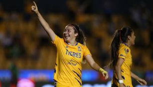 Katty Martínez en un partido con Tigres