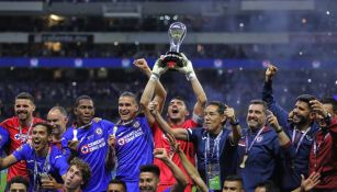 Jugadores de Cruz Azul en festejo