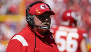 NFL: Coach de Kansas City fue llevado al hospital tras juego ante Chargers