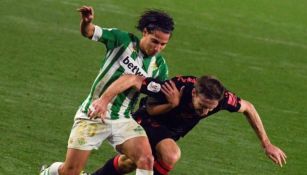 Diego Lainez durante un partido con el Betis