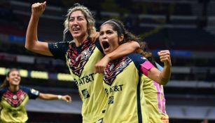 Jugadoras del América en festejo