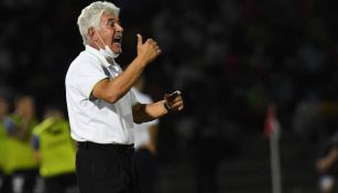 Ricardo Ferretti durante el partido contra Gallos