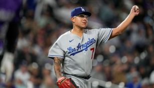 Julio Urías en partido ante los Rockies