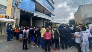 Aficionados esperando al América