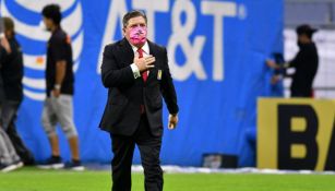 Miguel Herrera en derrota vs América