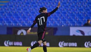 Marcelo Flores festeja su gol
