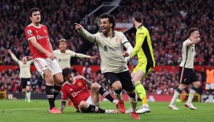 Mohamed Salah festejando gol con el Liverpool ante el Manchester United