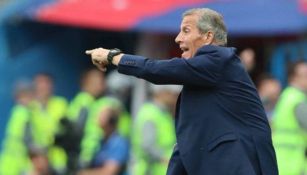 Óscar Washington Tabárez como técnico de Uruguay