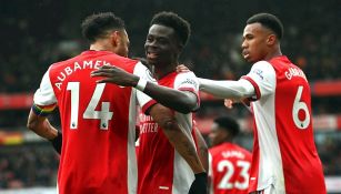 Jugadores del Arsenal celebrando gol vs Newcastle