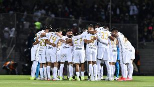 Jugadores de Pumas previo al partido vs América