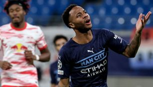  Raheem Sterling se lamenta en el partido ante RB Leipzig 