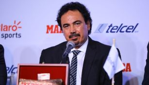 Hugo Sánchez durante un evento 