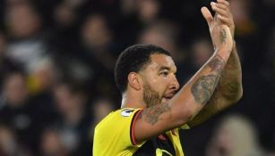 Deeney durante un partido con el Watford