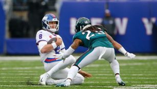 Daniel Jones durante un partido con Giants