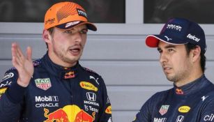 Max Vestappen y Checo Pérez previo a una carrera