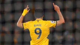 Raúl Jiménez durante un partido con Wolves