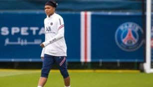 Video: Kylian Mbappé acortó vacaciones para volver a entrenar con el PSG