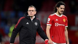 Ralf Rangnick y Edinson Cavani en partido del Manchester United