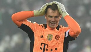 Manuel Neuer se lamenta en un juego