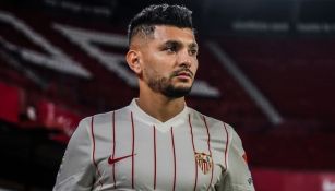 Jesús 'Tecatito' Corona en presentación oficial con el Sevilla