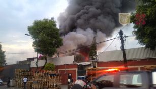 CDMX: Se registró fuerte incendio en fábrica de bicicletas en Azcapotzalco