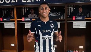 Luis Romo en su presentación con Rayados