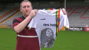 Equipo irlandés presentó playera en homenaje a Bob Marley