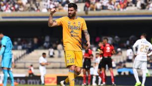 Gignac en un partido con Tigres