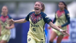 Katty Martínez festejando su gol 100 en la Liga MX Femenil