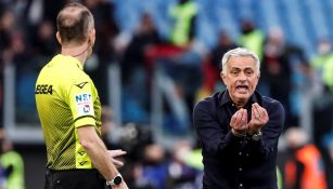 José Mourinho arremetió contra el VAR: 'El futbol es otro deporte'