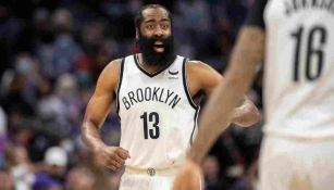 James Harden fue traspasado a los 76ers 