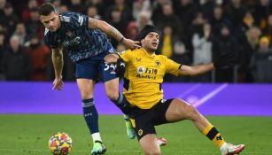 Raúl Jiménez en el partido entre Arsenal y Wolverhampton