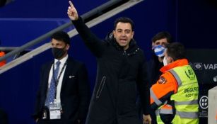 Xavi dirige las acciones del Barça