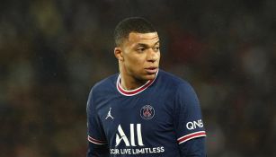 París Saint-Germain negó haber hecho oferta de renovación a Kylian Mbappé