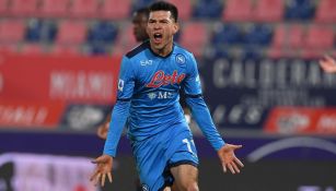 Hirving 'Chucky' Lozano festejando gol con el Napoli en la Serie A