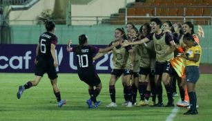 Anette Vázquez celebrando su gol de la victoria 