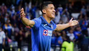 Uriel Antuna celebra gol en Concachampions