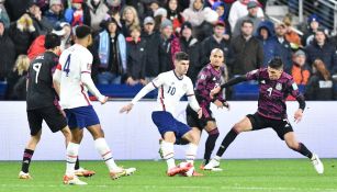 Estados Unidos contra México durante partido Octagonal de la Concacaf