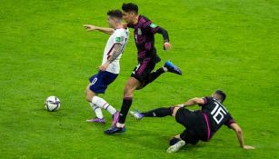 Edson Álvarez tuvo una ardua labor en el mediocampo tricolor