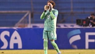 Guillermo Ochoa durante el juego ante Honduras