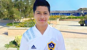 Alex Alcalá en su llegada al LA Galaxy