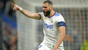 Karim Benzema celebrando una anotación con Real Madrid