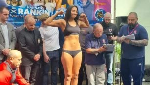 Alejandra Ayala en la ceremonia de pesaje