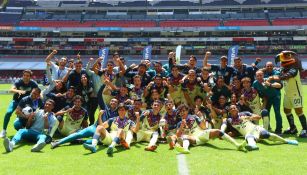 América Sub 20 celebrando su título