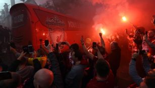 Liverpool: Autobús de los Reds quedó dañado por recibimiento de sus aficionados