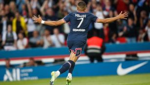 Kylian Mbappé en festejo con PSG