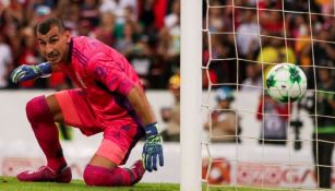 Nahuel Guzmán durante un partido de Tigres