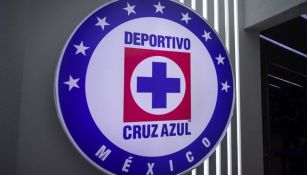 Escudo de Cruz Azul en el Estadio Azteca