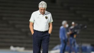 Tuca Ferretti durante un partido de Juárez FC