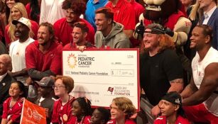 Brady y los Buccaneers donan dinero a la fundación